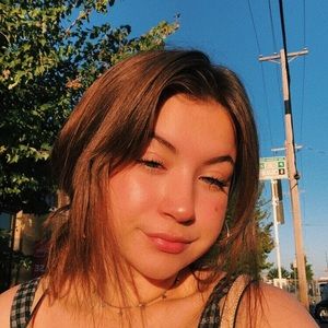 Meet your Posher, Maddie